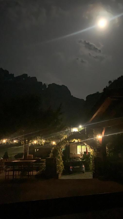Готель Casa Cuevas Каін Екстер'єр фото